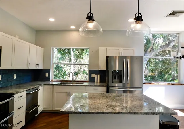 3rd image of 16990 Laurelin Ct, North Fort Myers, FL 33917 | MLS# 2025014289