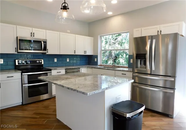 5th image of 16990 Laurelin Ct, North Fort Myers, FL 33917 | MLS# 2025014289