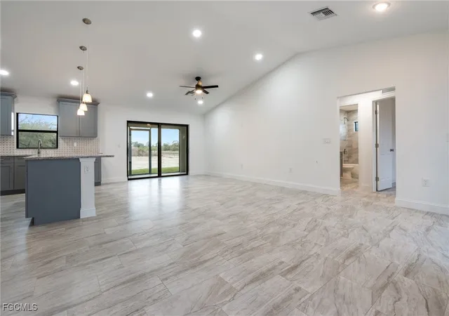 3rd image of 7537 19Th Ter, Labelle, FL 33935 | MLS# 2025014332