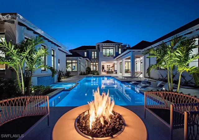 Photo 1 of Sale Pending at 1795 Gordon Dr, Naples, FL 34102 | MLS# 225074343 | Listing updated on 2026-06-22