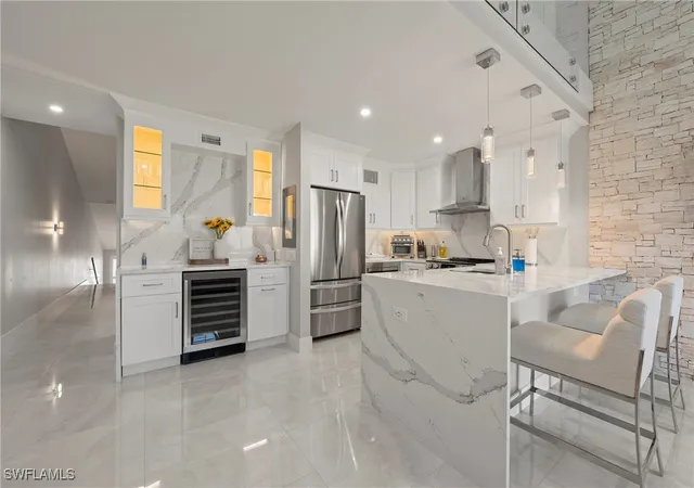 Listing Photo 5 - Condo for sale in building located at 8765 Lateen Ln, Fort Myers, FL 33919 - Unit #203