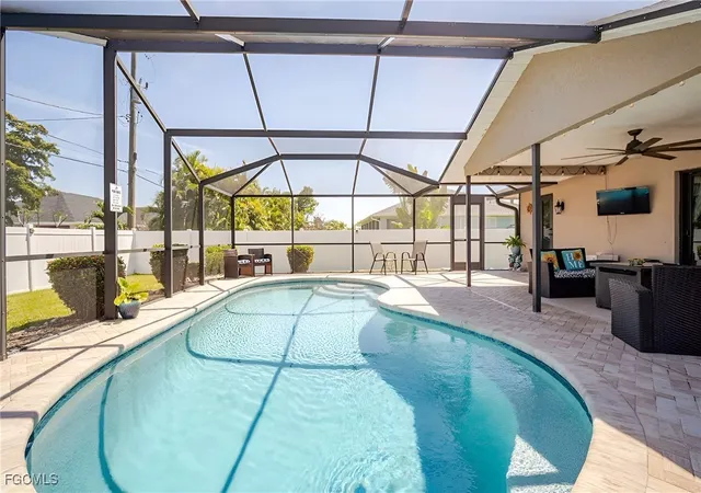 5th image of 203 Se 43Rd Ter, Cape Coral, FL 33904 | MLS# 2025014584