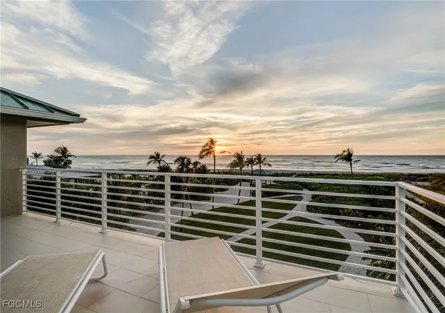 Photo 4 of Single family home for sale at 16770 Captiva Dr, Captiva, FL 33924 | MLS# 2025014681 | Listing updated on 2026-02-24