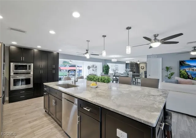 4th image of 5943 Baker Ct, Fort Myers, FL 33919 | MLS# 2025014686