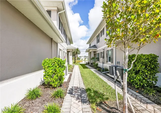 5th image of 257 Indies Dr E #102, Naples, FL 34114 | MLS# 225074568
