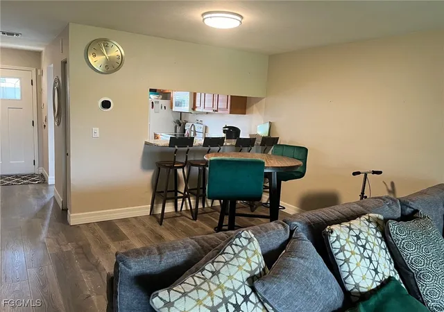 5th image of 6156 Lake Front Dr, Fort Myers, FL 33908 | MLS# 2025014769
