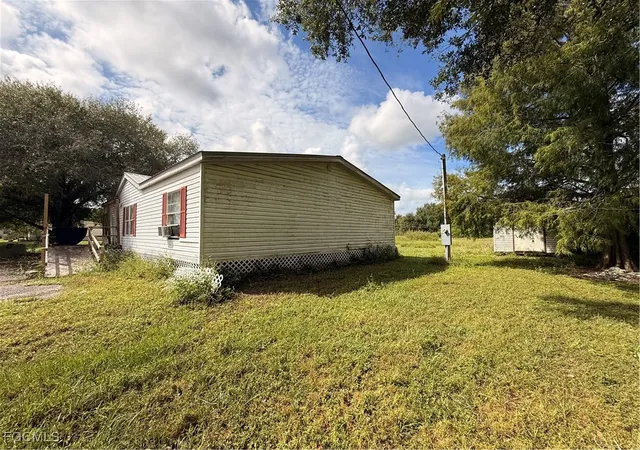 2nd image of 1405 Shanon Ln, Clewiston, FL 33440 | MLS# 2025014862