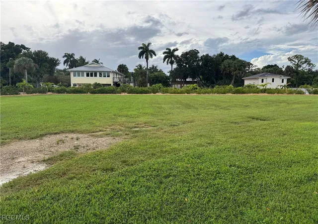 3rd image of 1746 Seafan Cir, North Fort Myers, FL 33903 | MLS# 2025014931