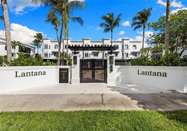 2nd image of 417 4th Ave S #301, Naples, FL 34102 | MLS# 225074835