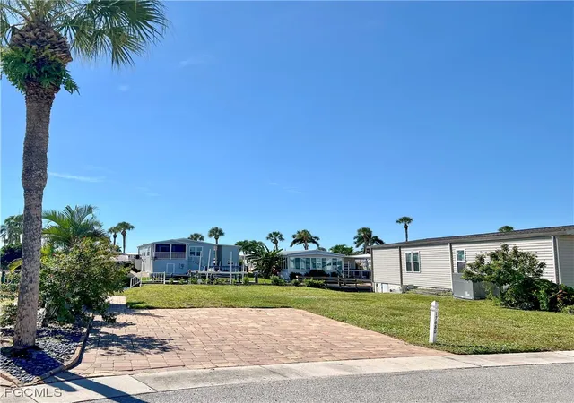 3rd image of 17680 Bryan Ct, Fort Myers Beach, FL 33931 | MLS# 2025014944