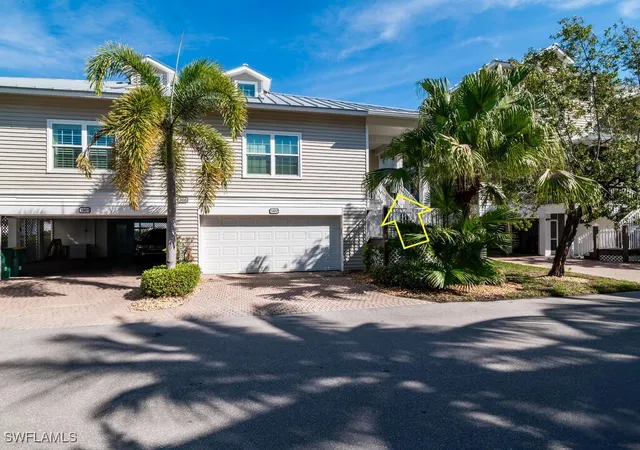 5th image of 366 Angler Dr #1602, Goodland, FL 34140 | MLS# 225075052