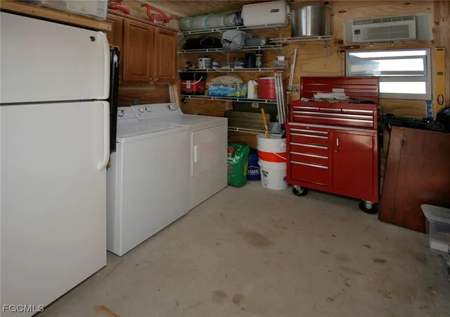 13th image of 3059 Bounty Ln, Saint James City, FL 33956 | MLS# 2025015215