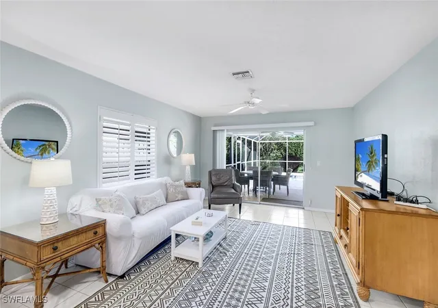 Photo 3 of Sale Pending at 623 98th Ave N, Naples, FL 34108 | MLS# 225074973 | Listing updated on 2025-10-21