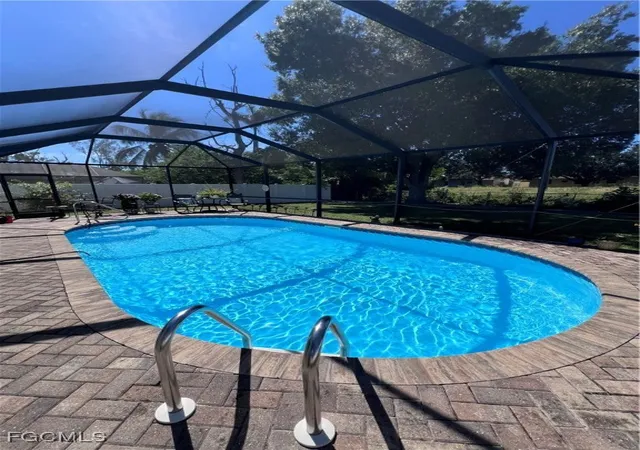 4th image of 6859 Carmelle Dr, Fort Myers, FL 33919 | MLS# 2025015257