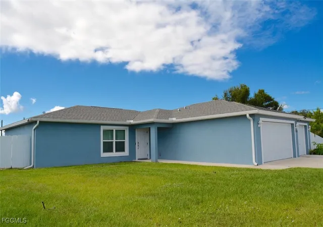 1st image of 9006 Bamboo Cir, Labelle, FL 33935 | MLS# 2025015373