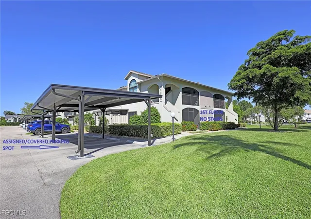 Listing Photo 4 - Condo for sale in building located at 13220 Whitehaven Ln, Fort Myers, FL 33966 - Unit #1402