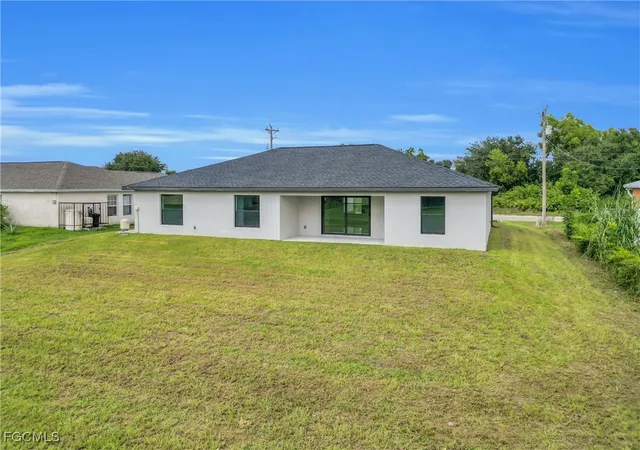 2nd image of 2927 8th St Sw, Lehigh Acres, FL 33976 | MLS# 2025015401