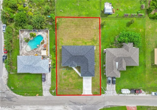 4th image of 2927 8Th St Sw, Lehigh Acres, FL 33976 | MLS# 2025015401