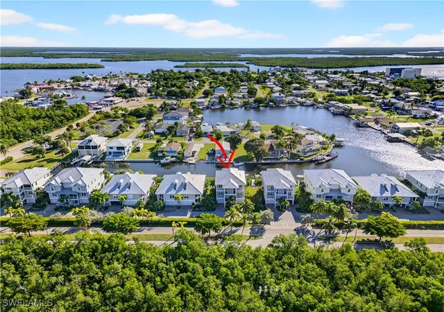 5th image of 322 Angler Dr Dr #502, Goodland, FL 34140 | MLS# 225074440