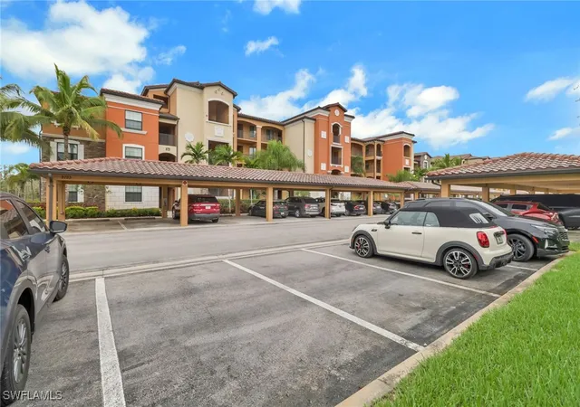Photo 2 of Sale Pending at 9723 Acqua Ct #314, Naples, FL 34113 | MLS# 225075136 | Listing updated on 2025-10-21