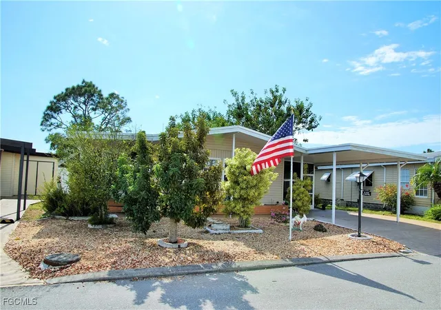 Photo 2 of Manufactured home for sale at 80 Snead Dr, North Fort Myers, FL 33903 | MLS# 2025015701 | Listing updated on 2026-07-07