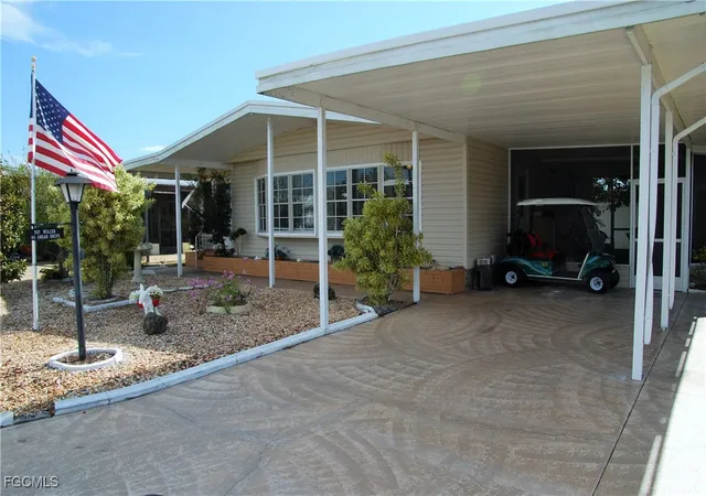 Photo 3 of Manufactured home for sale at 80 Snead Dr, North Fort Myers, FL 33903 | MLS# 2025015701 | Listing updated on 2026-07-07