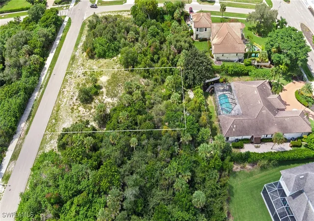 10th image of 680 Inlet Dr, Marco Island, FL 34145 | MLS# 225071192