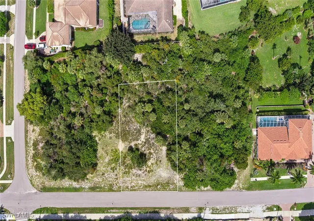 4th image of 680 Inlet Dr, Marco Island, FL 34145 | MLS# 225071192