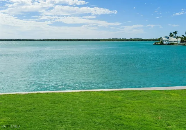 5th image of 1028 W Inlet Dr, Marco Island, FL 34145 | MLS# 225070129