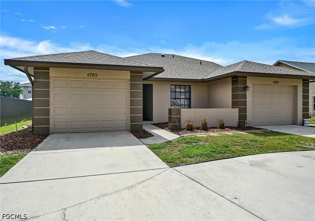 3rd image of 4707 Sw 8Th Pl, Cape Coral, FL 33914 | MLS# 2025015827