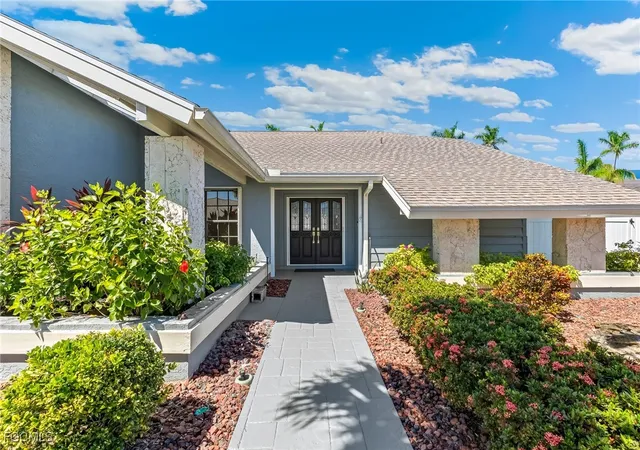 2nd image of 8873 Banyan Cove Cir, Fort Myers, FL 33919 | MLS# 2025015873