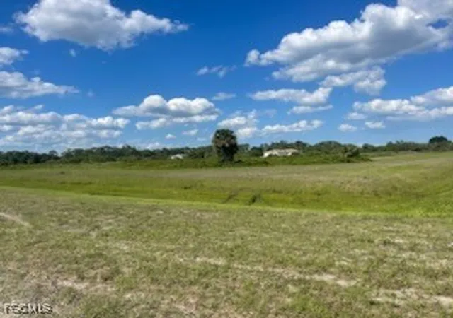 2nd image of 307 S Nancy Ln, La Belle, FL 33935 | MLS# 2025015926