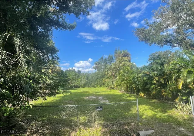 Photo 5 of Land for sale at 348 Capitol St, North Fort Myers, FL 33903 | MLS# 2025016057 | Listing updated on 2025-12-10