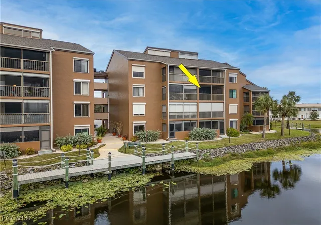 2nd image of 2067 W Lakeview Blvd #8, North Fort Myers, FL 33903 | MLS# 2025016062