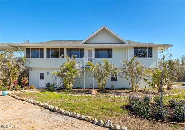 Photo 2 of Single family home for sale at 2999 Twin Ponds Dr, Sanibel, FL 33957 | MLS# 2025016110 | Listing updated on 2026-06-14