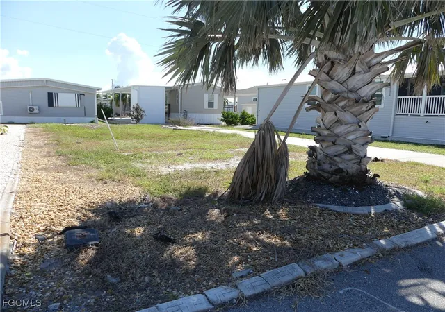 1st image of 4915 Gulfgate Ln, Saint James City, FL 33956 | MLS# 2025016452