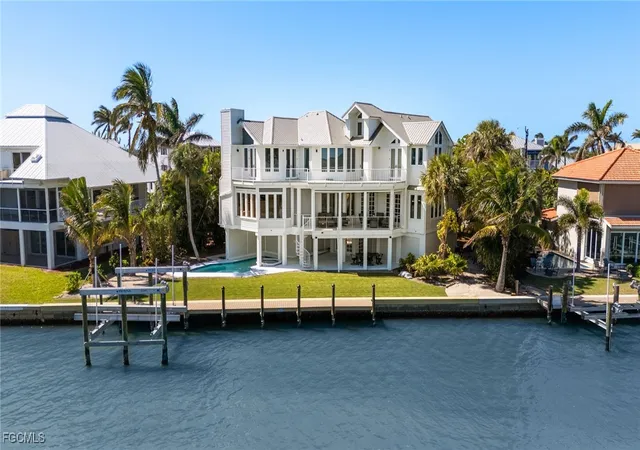 2nd image of 1490 Angel Dr, Sanibel, FL 33957 | MLS# 2025016519