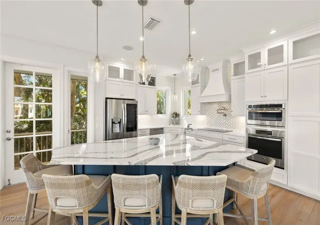 5th image of 1490 Angel Dr, Sanibel, FL 33957 | MLS# 2025016519
