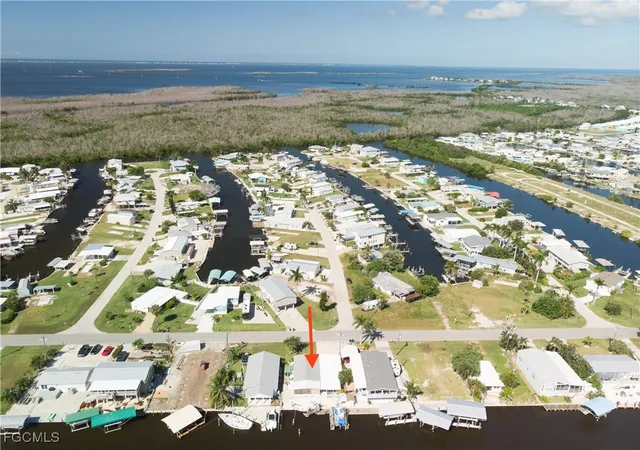 29th image of 2592 York Rd, Saint James City, FL 33956 | MLS# 2025016539
