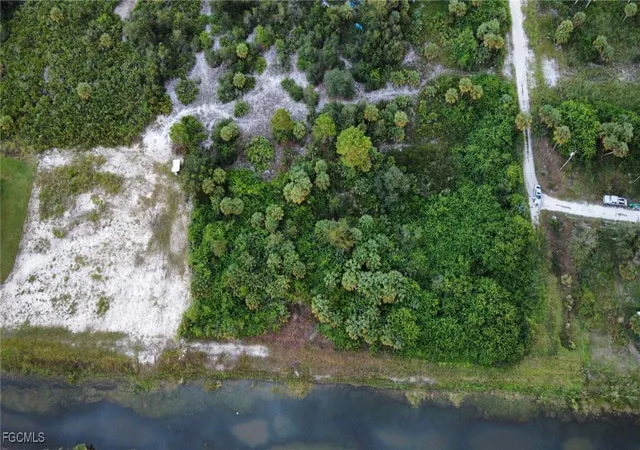Photo 2 of Unimproved Land at 7968 15th Terrace, Labelle, FL 33935 | MLS# 2025016671 |  | Sold on 2025-12-01
