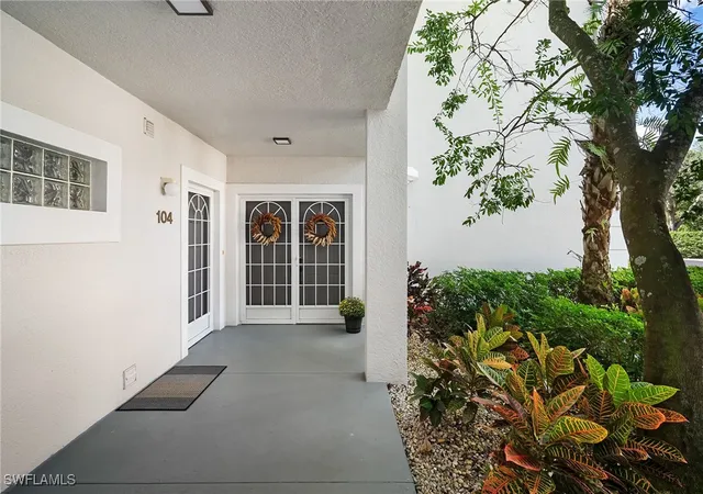 Listing Photo 1 - Condo for sale in building located at 760 Waterford Dr, Naples, FL 34113 - Unit #104