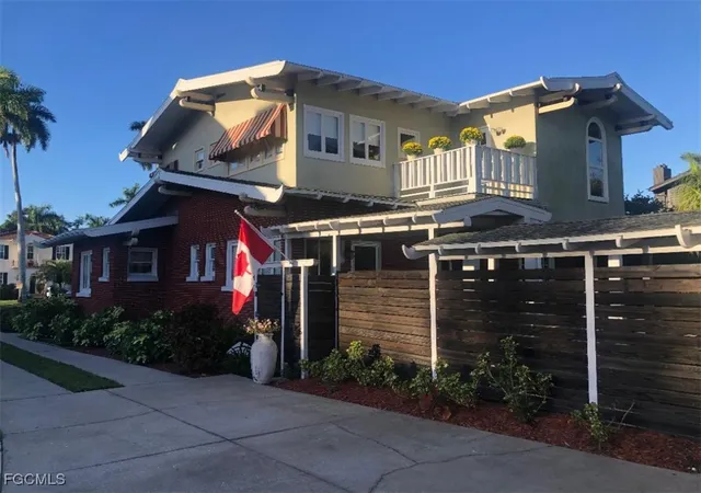 Photo 3 of Single family home for sale at 1249 Osceola Dr, Fort Myers, FL 33901 | MLS# 2025016791 | Listing updated on 2026-10-08