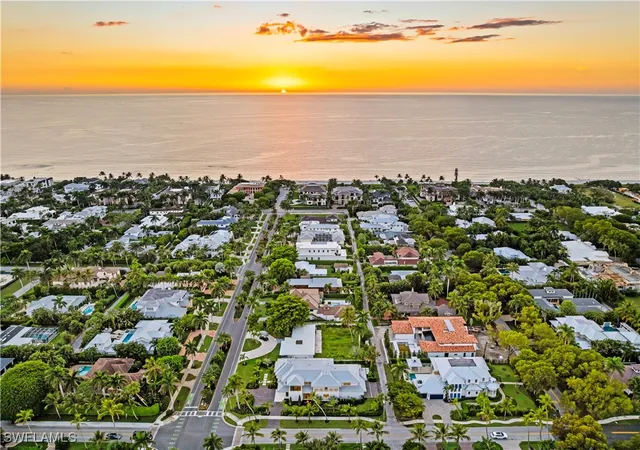 39th image of 285 Central Ave, Naples, FL 34102 | MLS# 225073939