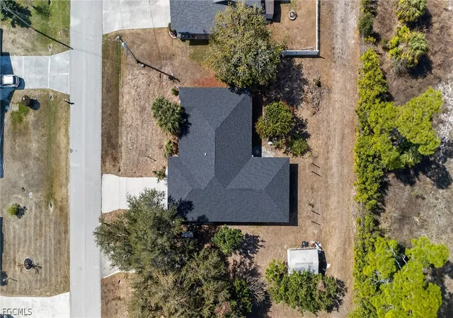 Photo 4 of Single family home for sale at 11225 Rabun Gap Dr NW, North Fort Myers, FL 33917 | MLS# 2025016849 | Listing updated on 2026-03-07