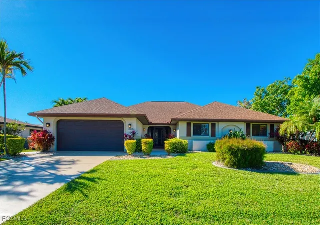 Photo 2 of Single family home for sale at 3208 Se 5th Ave, Cape Coral, FL 33904 | MLS# 2025016911 | Listing updated on 2026-07-29