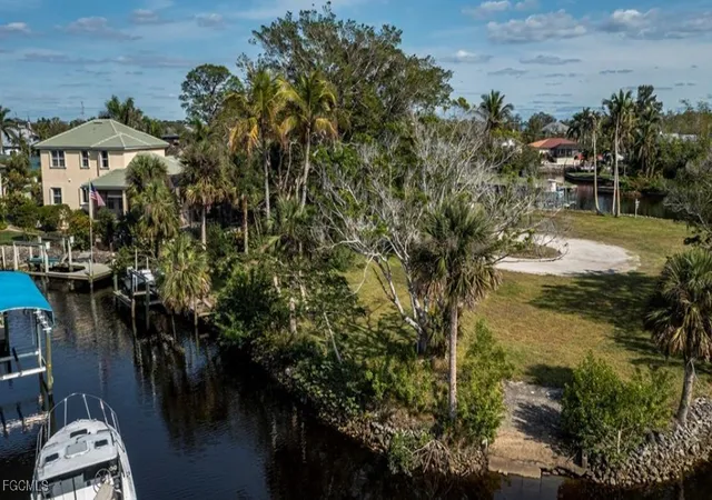 2nd image of 27210 Del Ln, Bonita Springs, FL 34135 | MLS# 2025017063