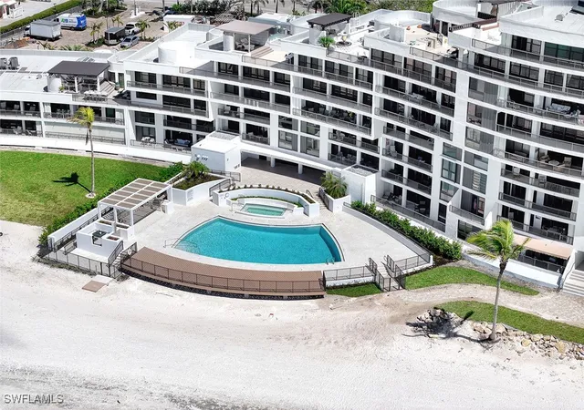2nd image of 2389 Gulf Shore Blvd N, Naples, FL 34103