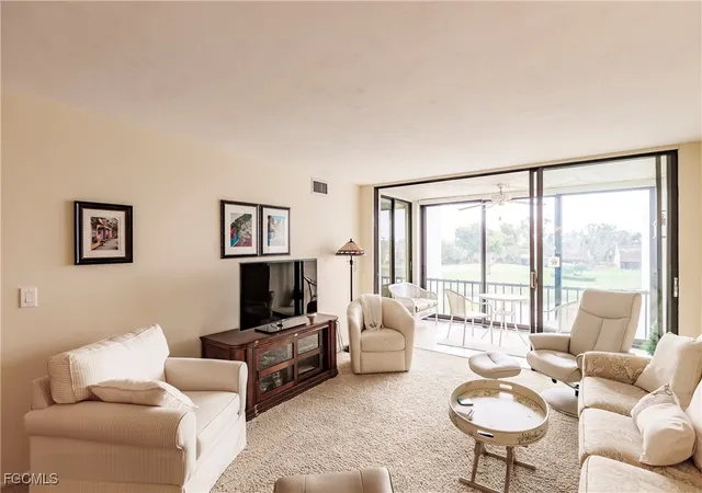 5th image of 4585 Trawler Ct #302, Fort Myers, FL 33919 | MLS# 2025017168