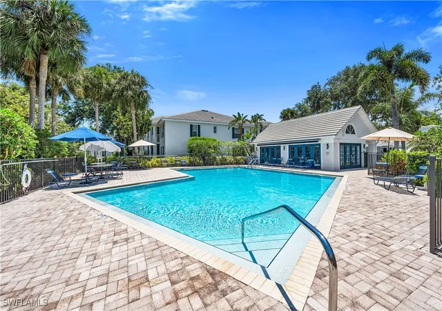 Homes for sale in Naples, FL | 7058 Barrington Circle, Naples, FL 34108 | Houzeo