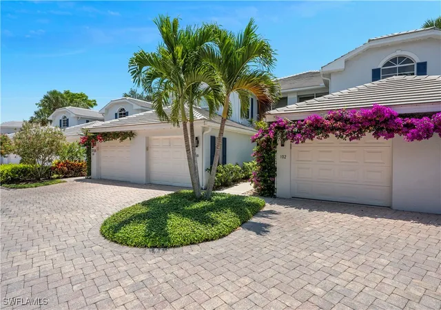 3rd image of 7058 Barrington Cir, Naples, FL 34108